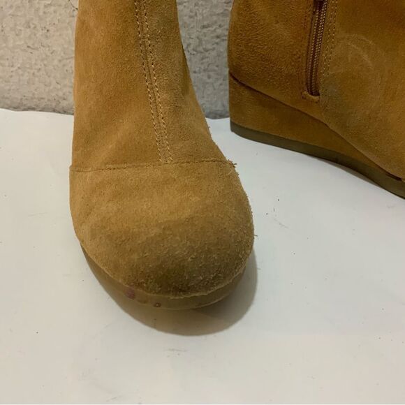 TOMS Youth Suede Wedge Booties size 1.5 - Picture 8 of 11